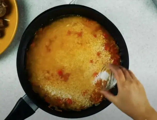 Курица с рисом и овощами по-каталонски — шаг 3