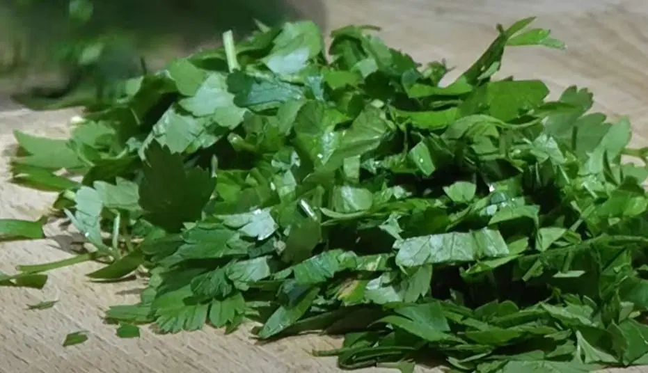 Салат с тунцом и фасолью по-тоскански — шаг 6