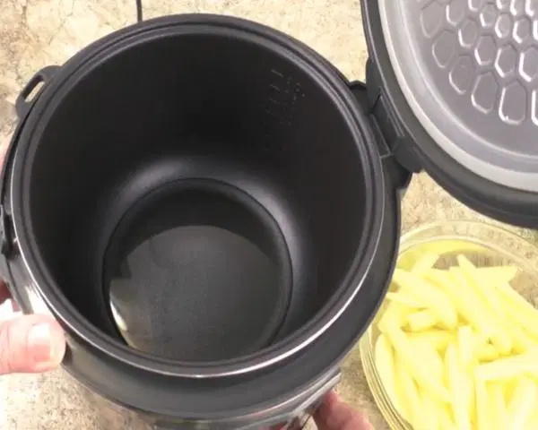 Картошка с грибами в мультиварке — шаг 2