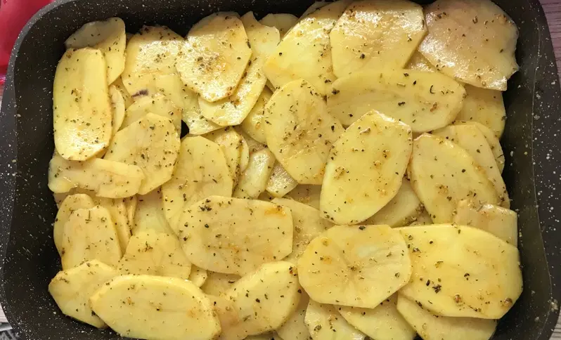 Мясо по-французски с пышной шапкой — шаг 4