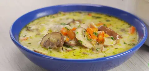 Сливочный суп с грибами