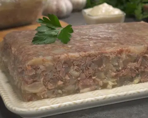 Мясной холодец