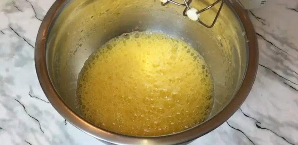 Маффины с сыром и ветчиной — шаг 2