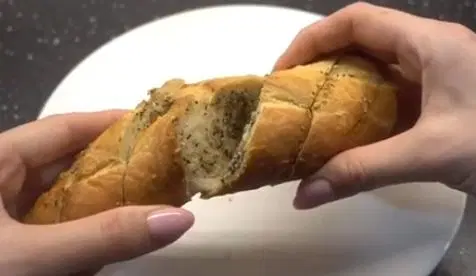 Багет с чесночным маслом
