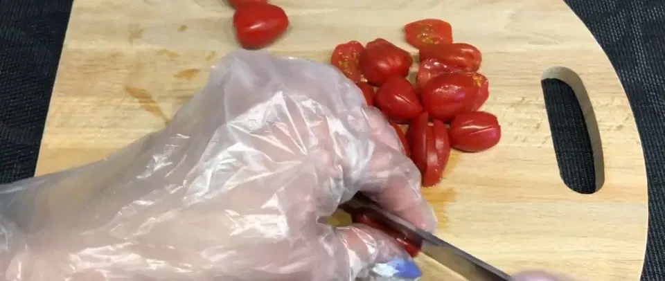 Начинка для блинов с копченой курицей — шаг 2
