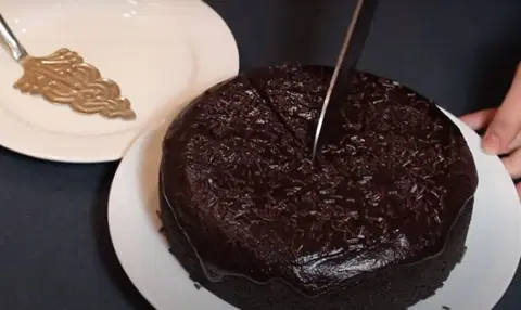 Шоколадный кекс в мультиварке
