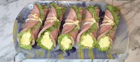 Рулетики из ветчины с сыром и яйцом
