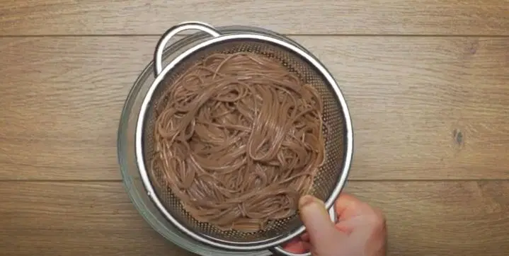 Гречневая лапша с овощами — шаг 5