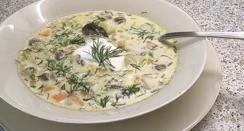 Грибной суп с молоком