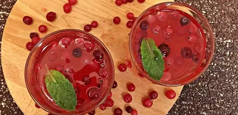 Клюквенный морс с мятой