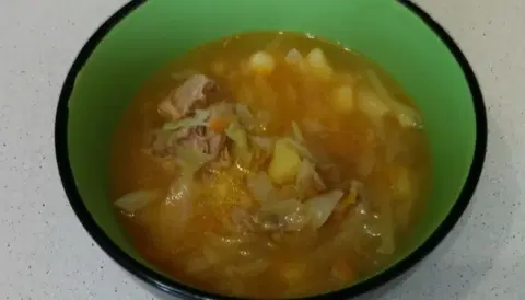 Щи с томатной пастой