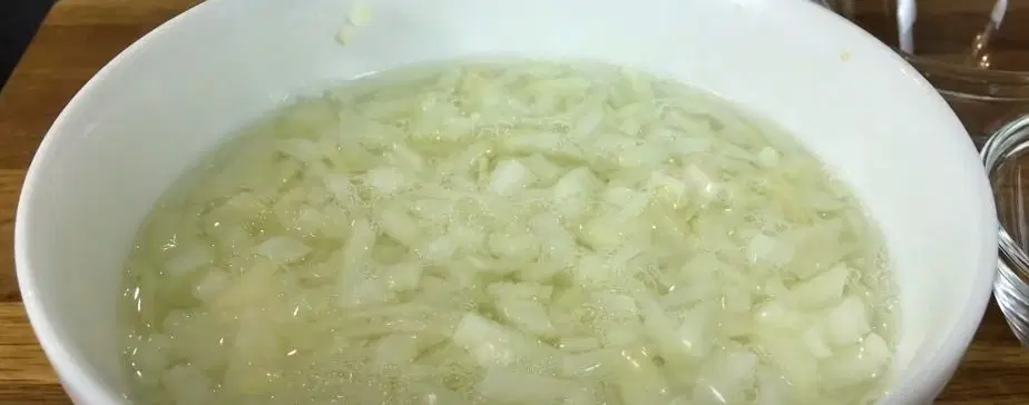 Салат Шуба со скумбрией — шаг 1