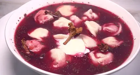 Польский борщ с черносливом и сельдереем