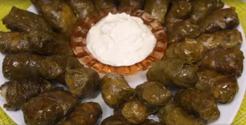 Долма с соусом мацони