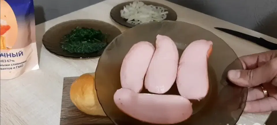 Хот-дог из батона — шаг 2