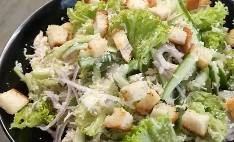 Баварский салат из курицы с сыром