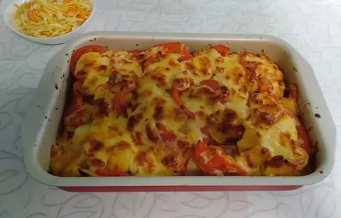Картошка с курицей по-французски