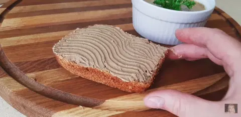 Паштет из куриной печени со сливками