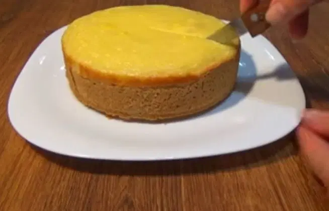 Пирог с бананами и сметанным кремом — шаг 7