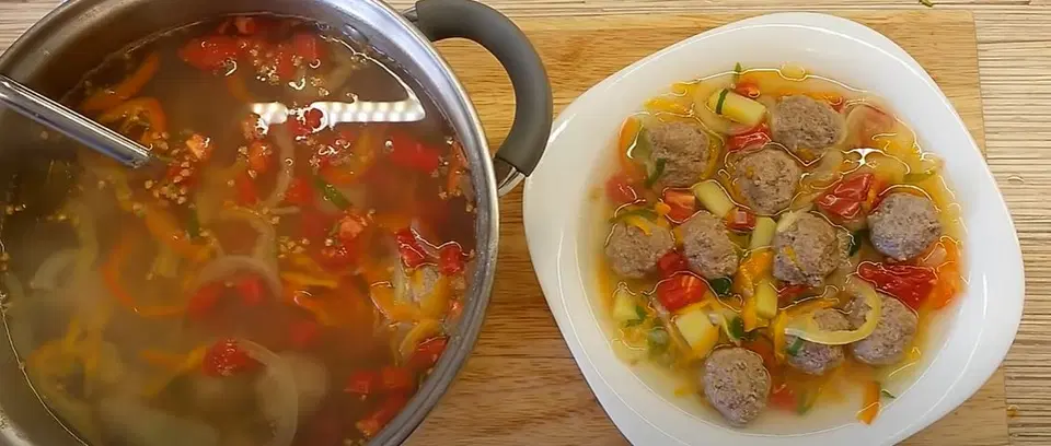 Суп с фрикадельками и овощами — шаг 5