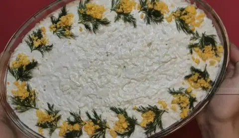 Салат Мимоза с сайрой -  советская классика