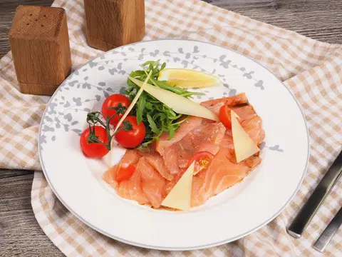 Карпаччо из лосося