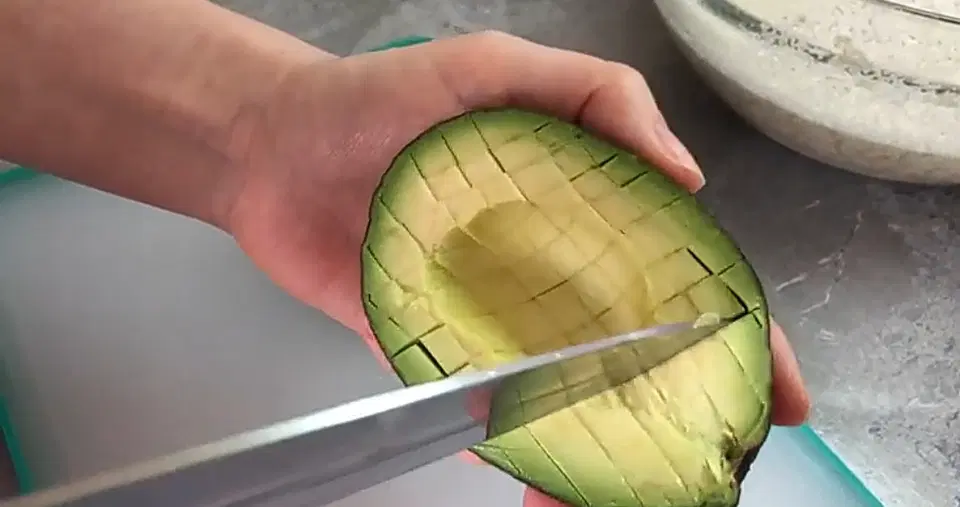 Овощная окрошка без яиц колбасы и картофеля — шаг 5