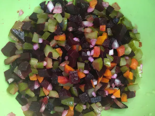 Быстрый винегрет без картошки — шаг 1
