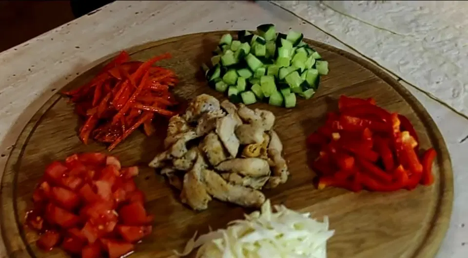Классическая шаурма с курицей — шаг 4