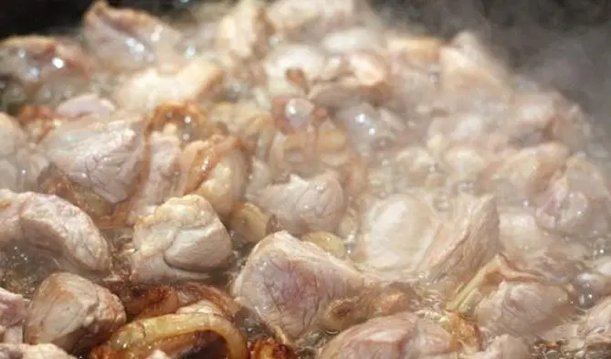 Узбекский плов с бараниной и нутом — шаг 4