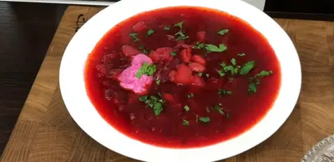 Сытный вегетарианский борщ без мяса