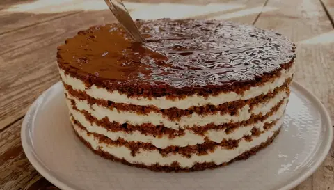 Сухарник (пирог из сухарей)
