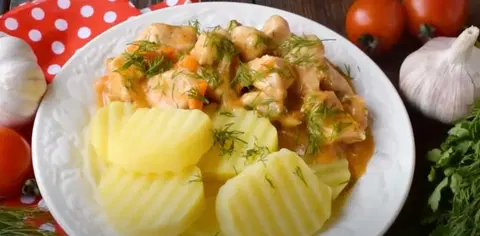 Гуляш из куриной грудки