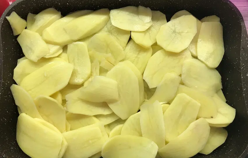 Мясо по-французски с пышной шапкой — шаг 3