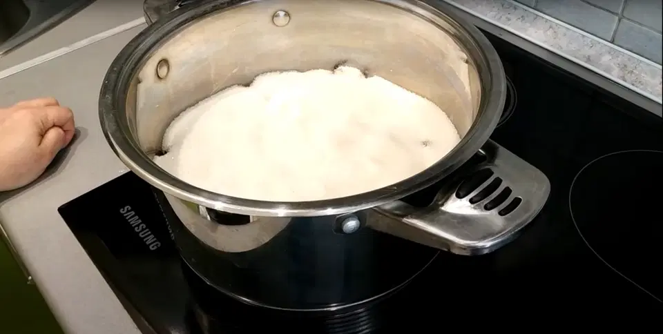 Шишковое варенье — шаг 2