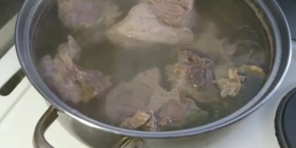 Красный борщ с пампушками — шаг 1