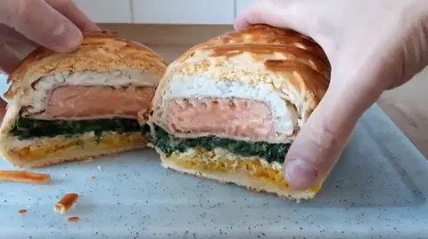 Кулебяка с рыбой
