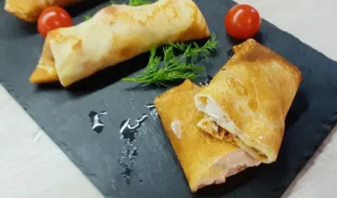 Блинчики с курицей и сыром