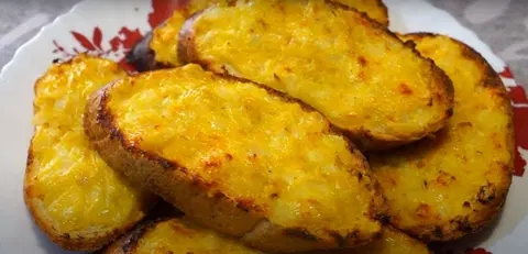 Луковые гренки с сыром