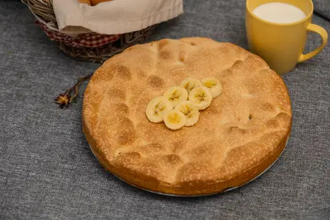 Банановая шарлотка