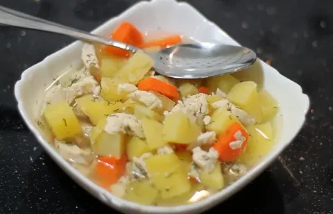 Куриный суп с картофелем