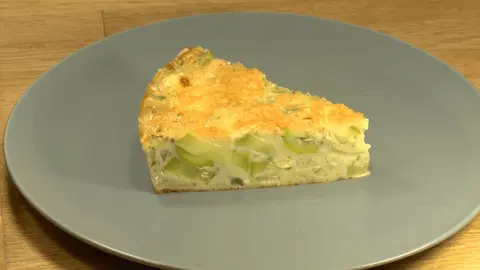 Заливной пирог с кабачками