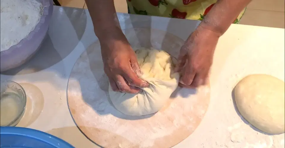 Осетинский пирог с картошкой и сыром — шаг 10