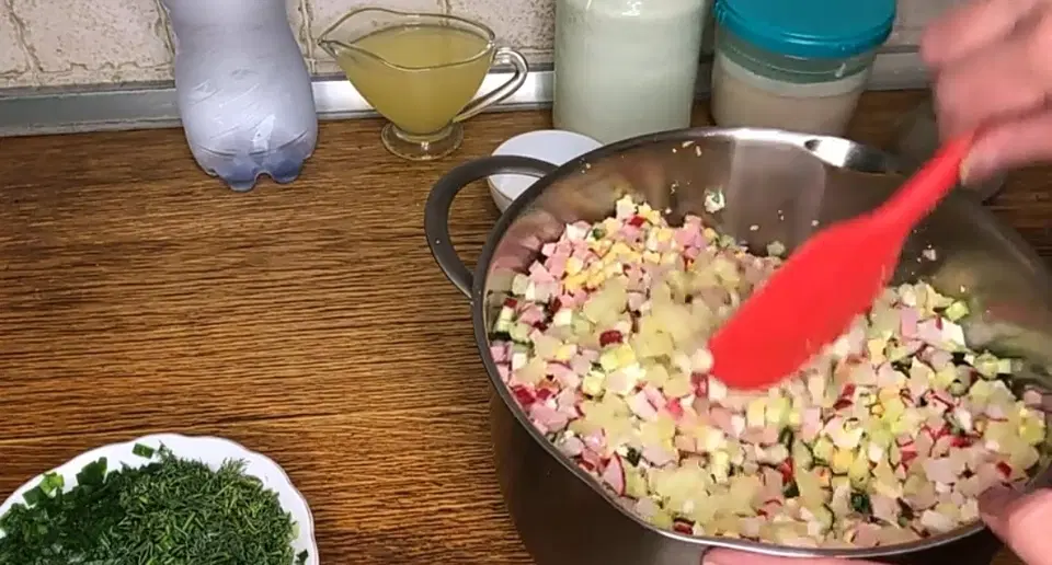 Окрошка на мацони — шаг 2