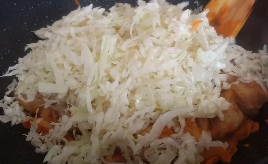 Солянка с капустой — шаг 4