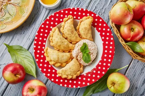 Вареники с яблоками