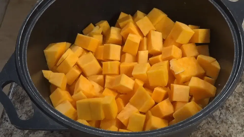 Каша из тыквы с рисом на молоке — шаг 1