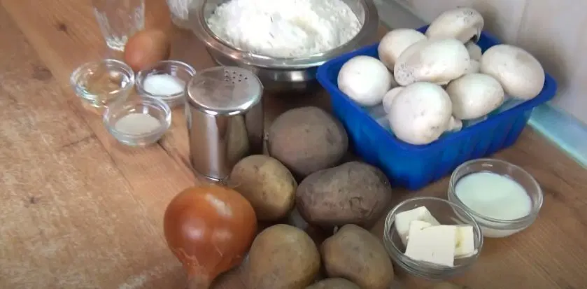 Осетинский пирог с грибами и картошкой — шаг 1