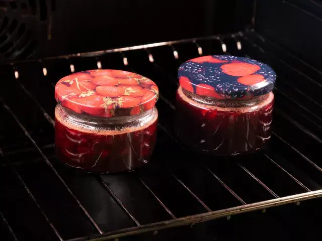 Вишневое варенье в духовке — шаг 3