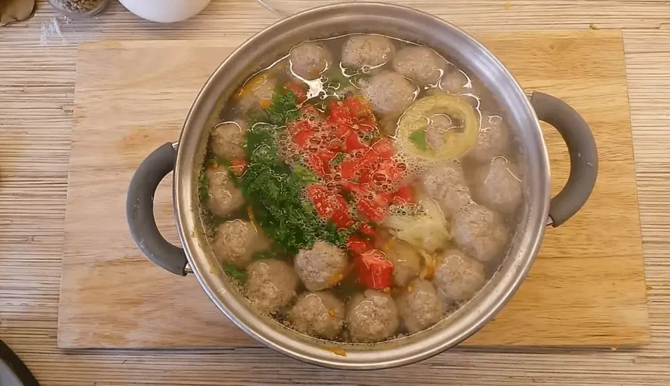 Суп с фрикадельками и овощами — шаг 4
